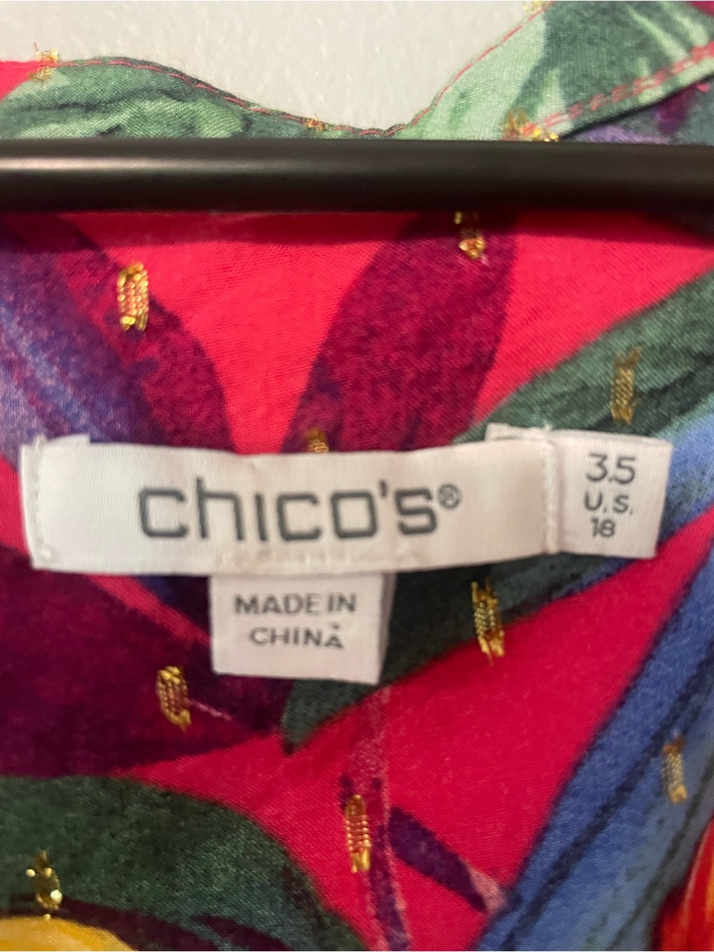 Chico's Red Tropical Leaf Print V-Neck Tunic with Tassel Ties 3.5 Size 18 - Picture 4 of 5